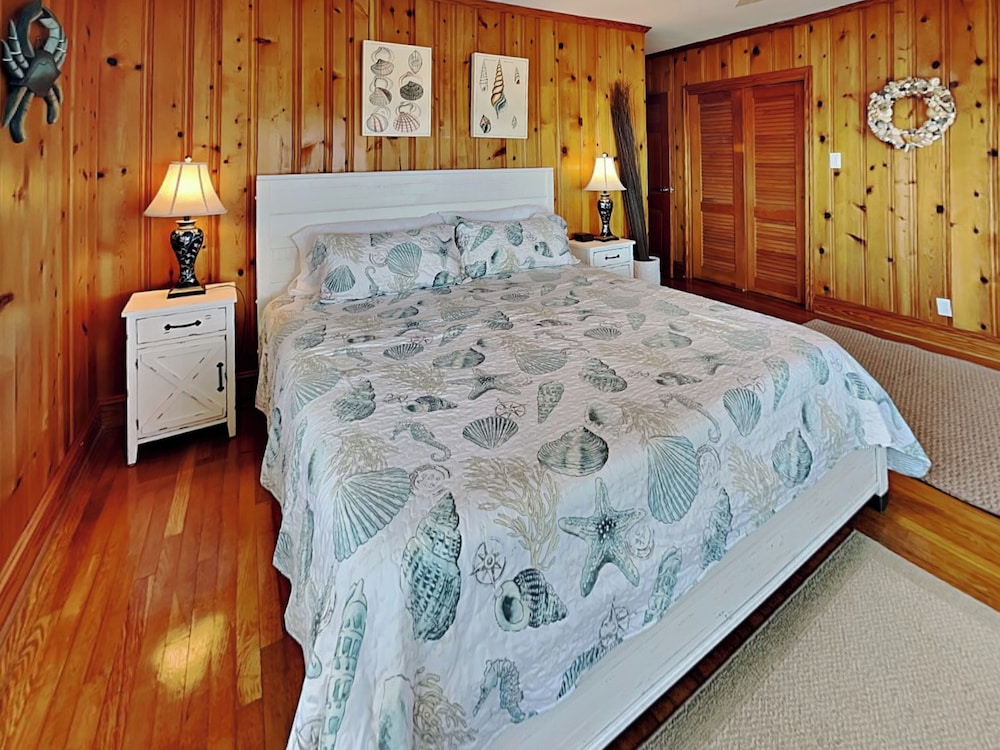 The Caroline by Topsail Realty