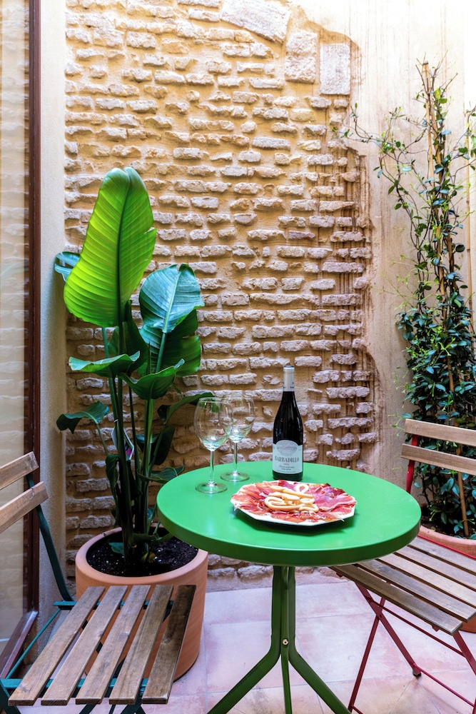 One&Lux Casa Barrabas