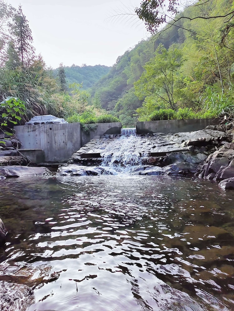 XiangLu YiMo Valley Retreat Guesthouse