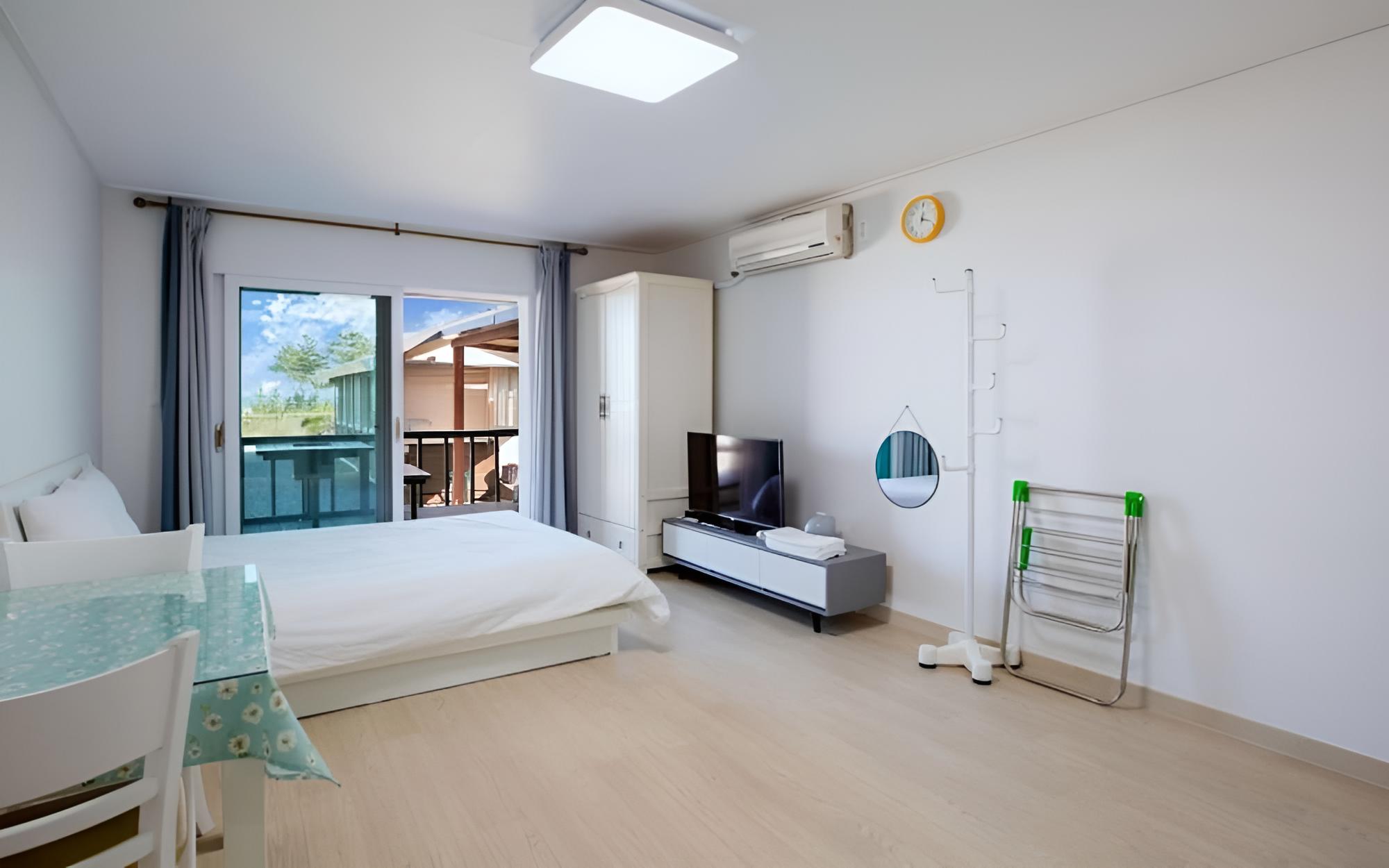 Photo 53
