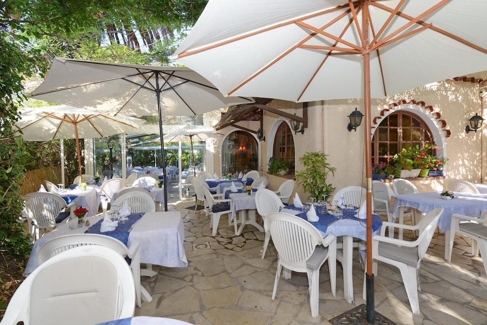 Frejus Vacations - La Petite Auberge - Property Image 4