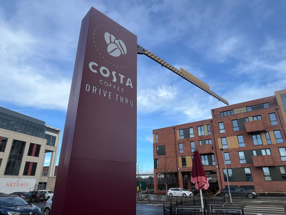 Superb City Centre new Built Flat and gym