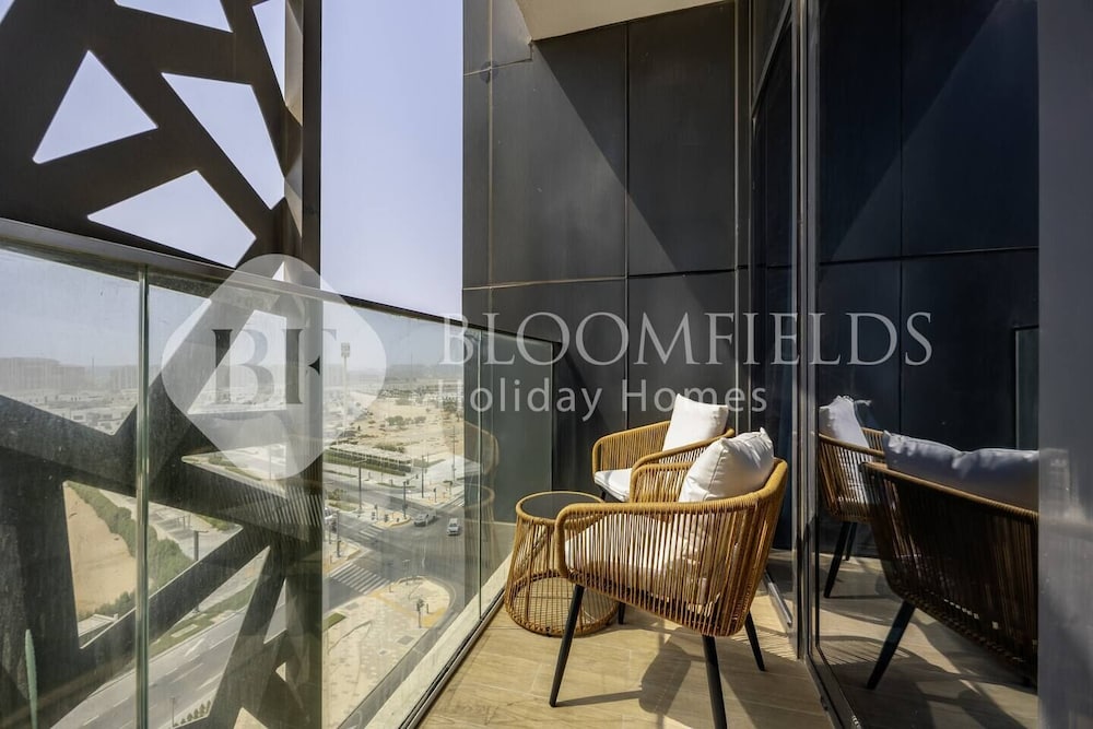 Bloomfields Homey Stu The Gate Masdar