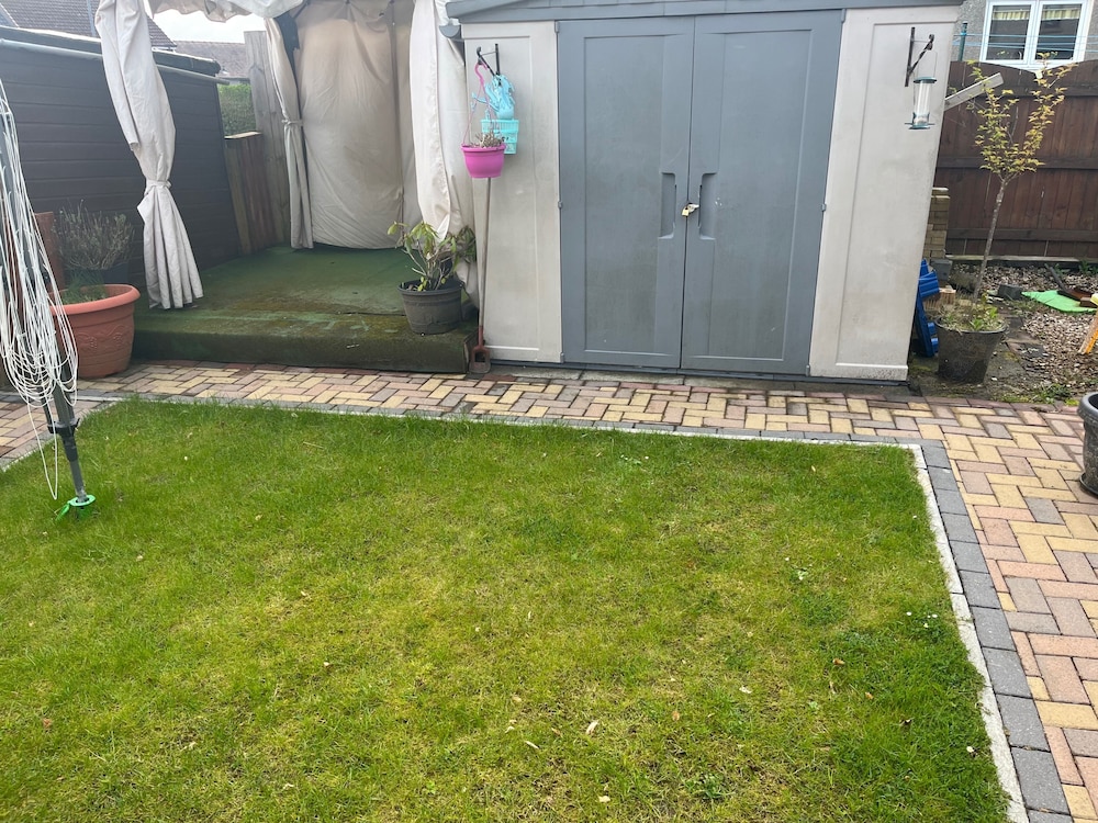 3 Bedroom House Ideal for Contractors Sleeps 6