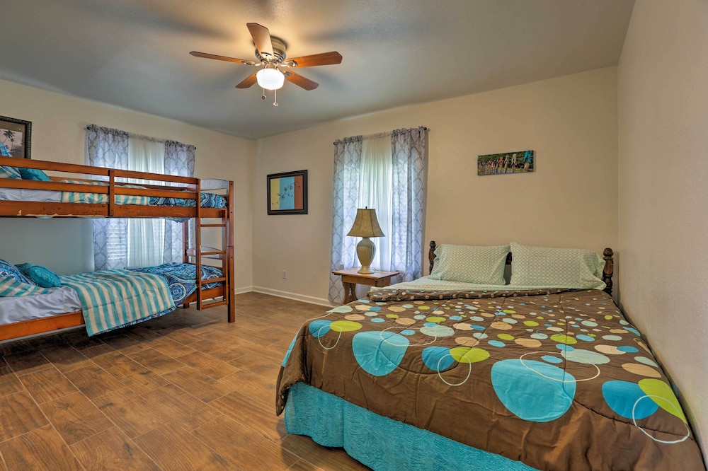 Charming Lake Retreat w/ Patio & Boat Parking! view 2