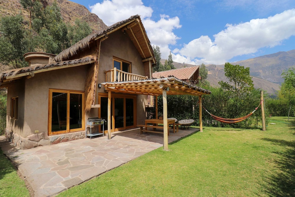 w Majestic 3BR House in Villa Sagrado