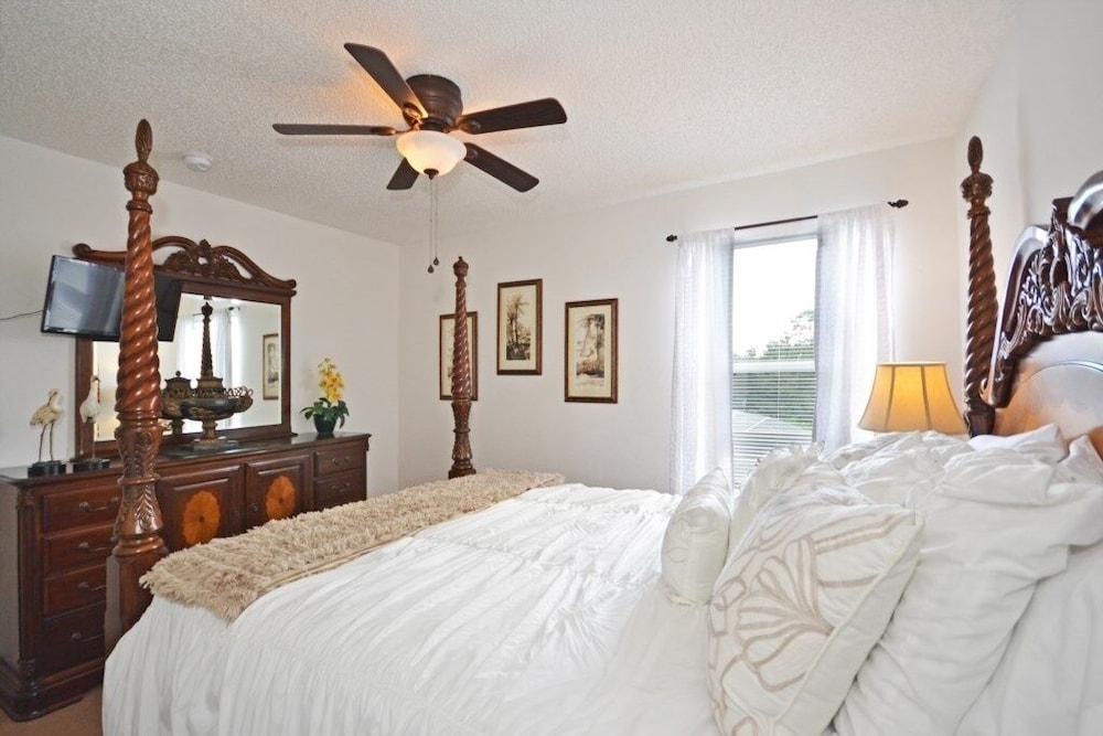 Dream Come True 7 Bedroom Home by Redawning view 2