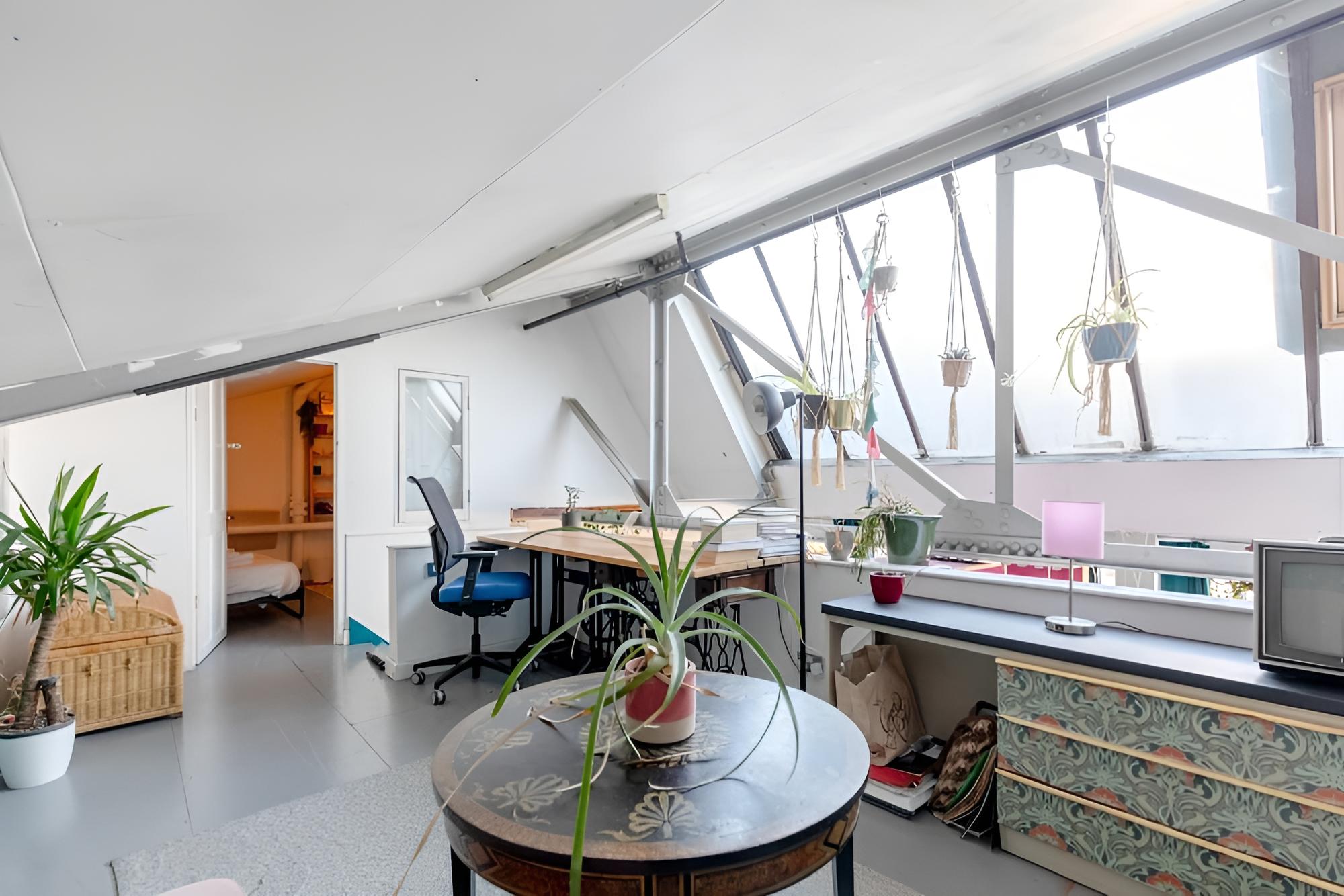 Trendy & Artistic Loft Hideaway, Hackney Wick!