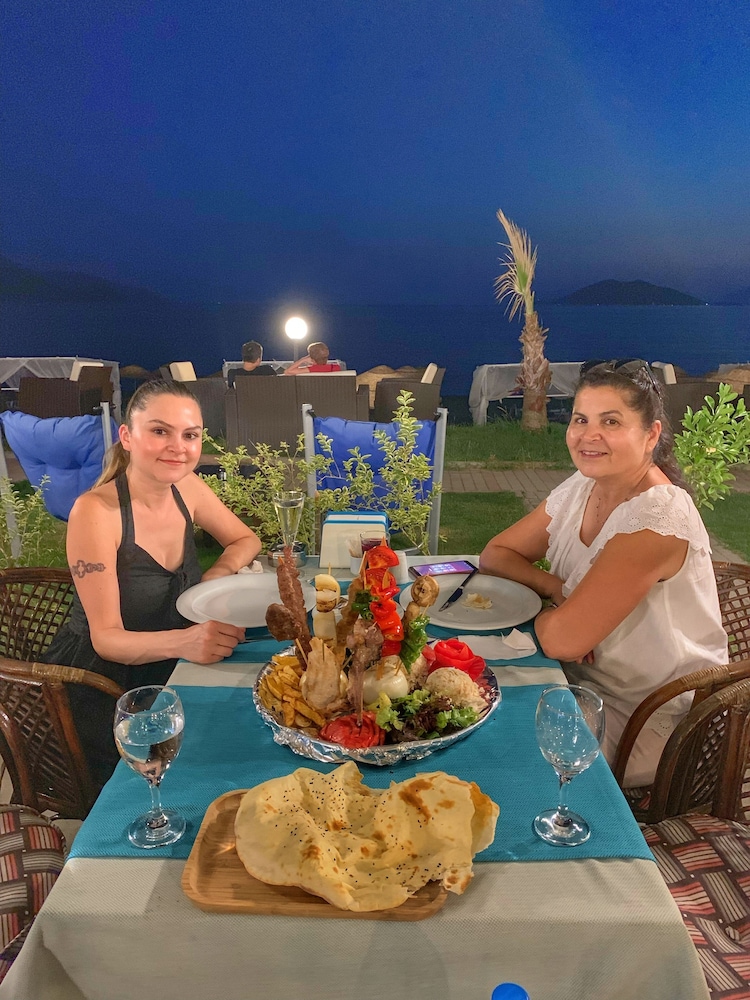 Yücel Otel - Image 13