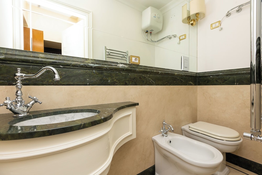 Ludovisi Apartment