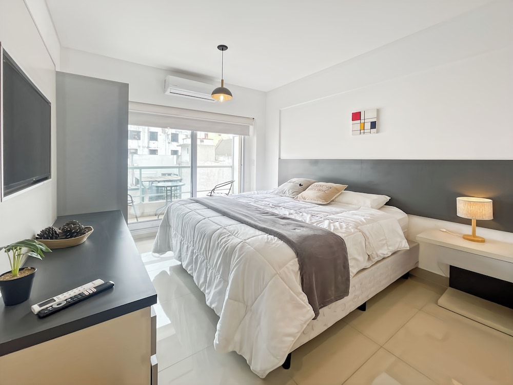 Ayres Suites Moreno