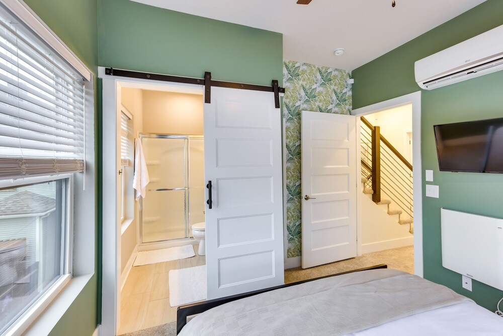 Updated Omaha Vacation Rental < 2 Mi to Downtown! view 4