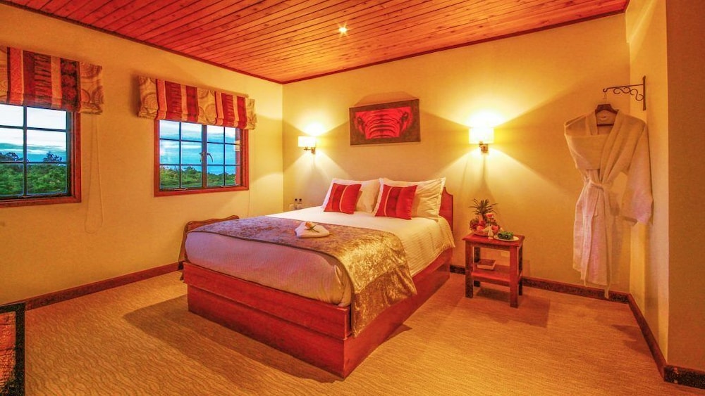 The Ark Lodge