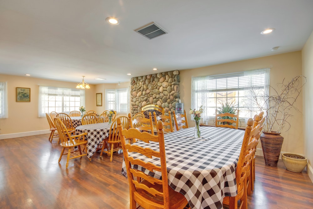 Views + Trail Access: Scenic Montana Ranch Retreat
