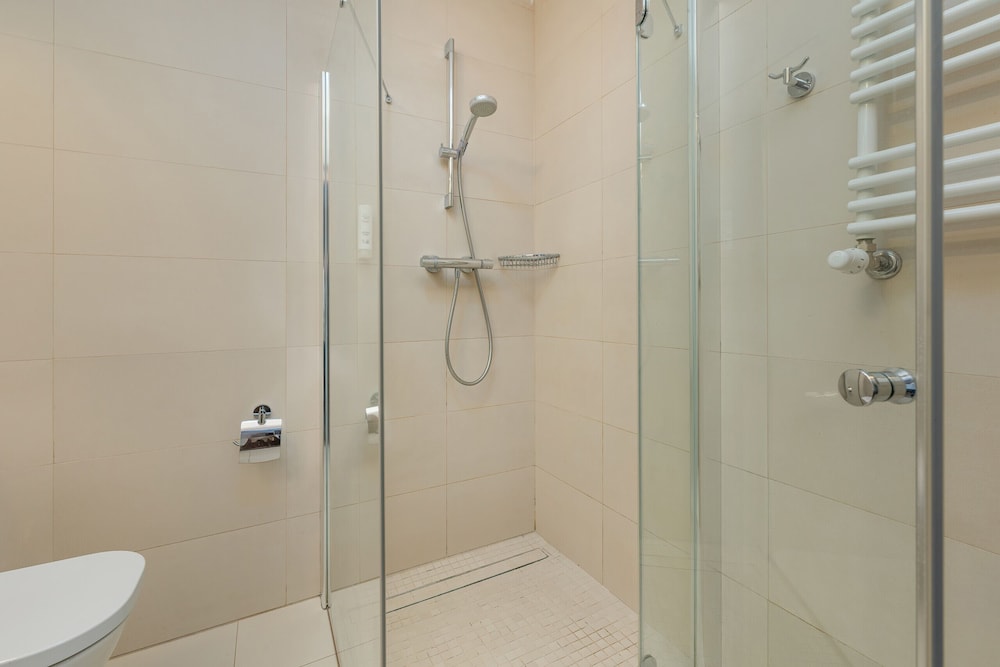 Promenada Gwiazd Balkon by Renters