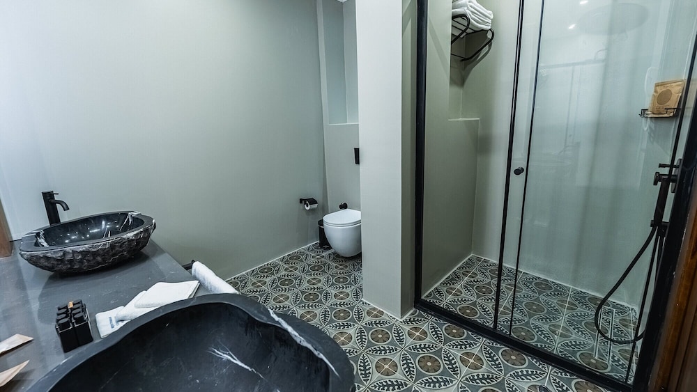 Belmondo Süitler - Image 122