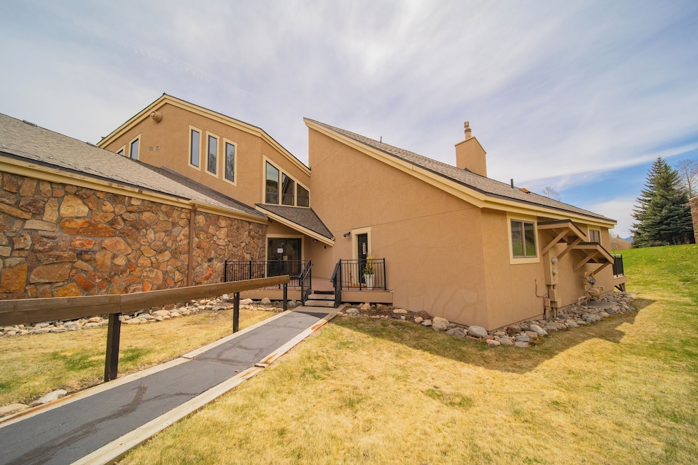 Enclave 5 by SummitCove Vacation Lodging