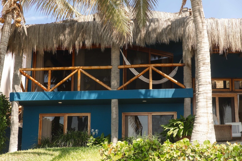 w Stylish 5BR House in Mancora