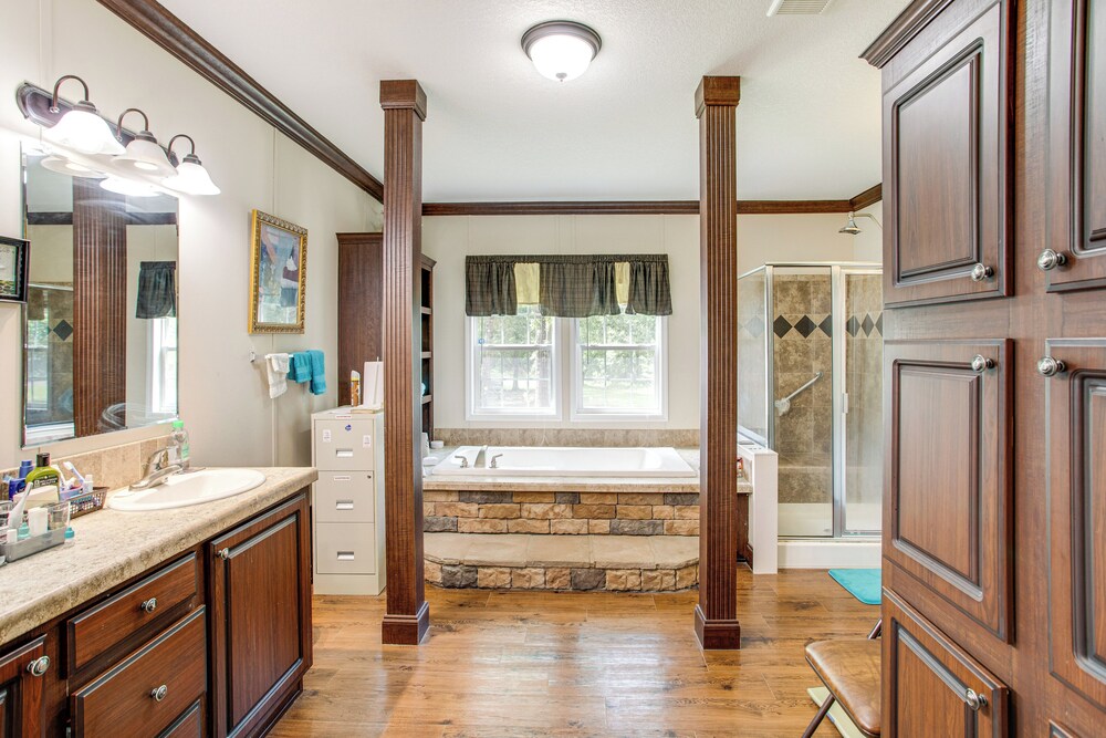 4 Mi to Weston Lake: Eastover Gem w/ Grill