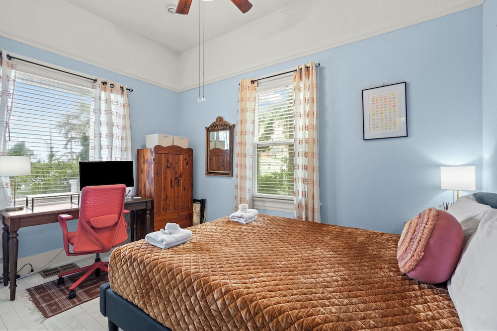 Trish's Stor Mara by Ryson Vacation Rentals