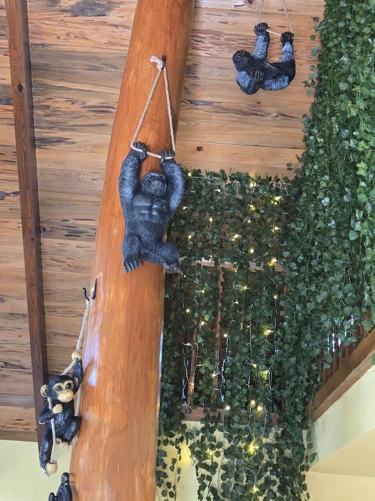 NEW Jungle Paradise Treehouse Suite With Resort Amenities Elevator Access Outdoor Kitchen Lagoon Lazy River Pool RV Hook up