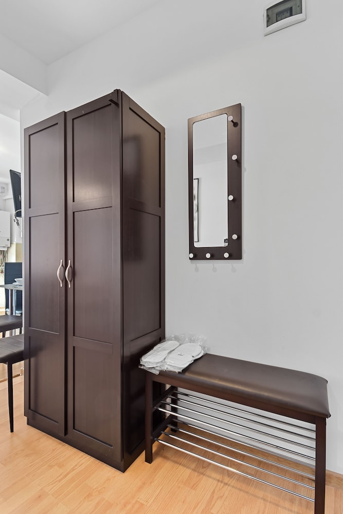 Pop Apartment view 5