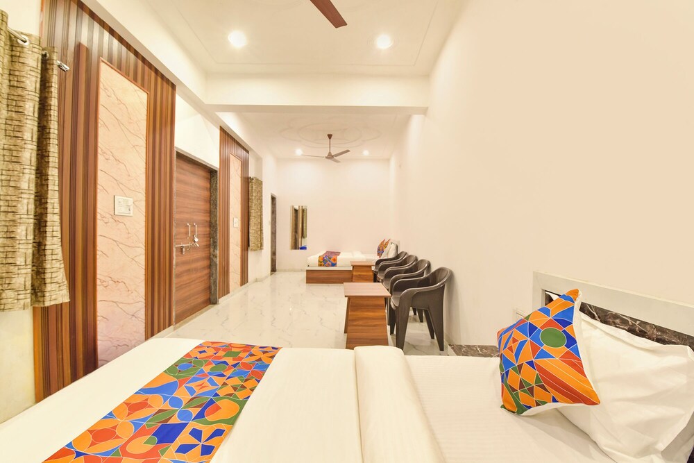 FabHotel Shree Radhey Shyam Palace