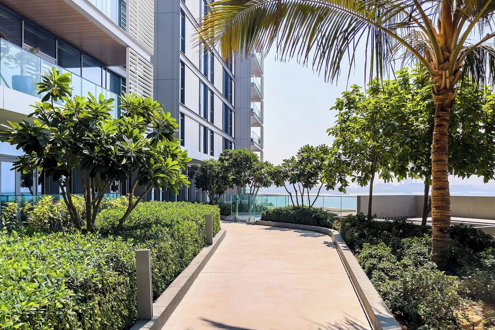 Luxury 3bdr on Bluewaters island