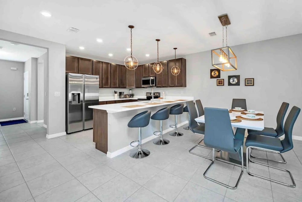 Super Boho Chic Stylish Blend Near Disney