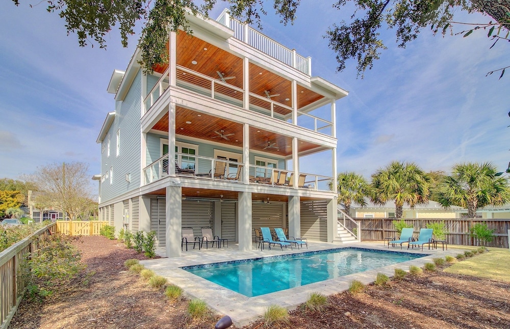 616 Carolina Boulevard by Avantstay Ocean Views From Decks