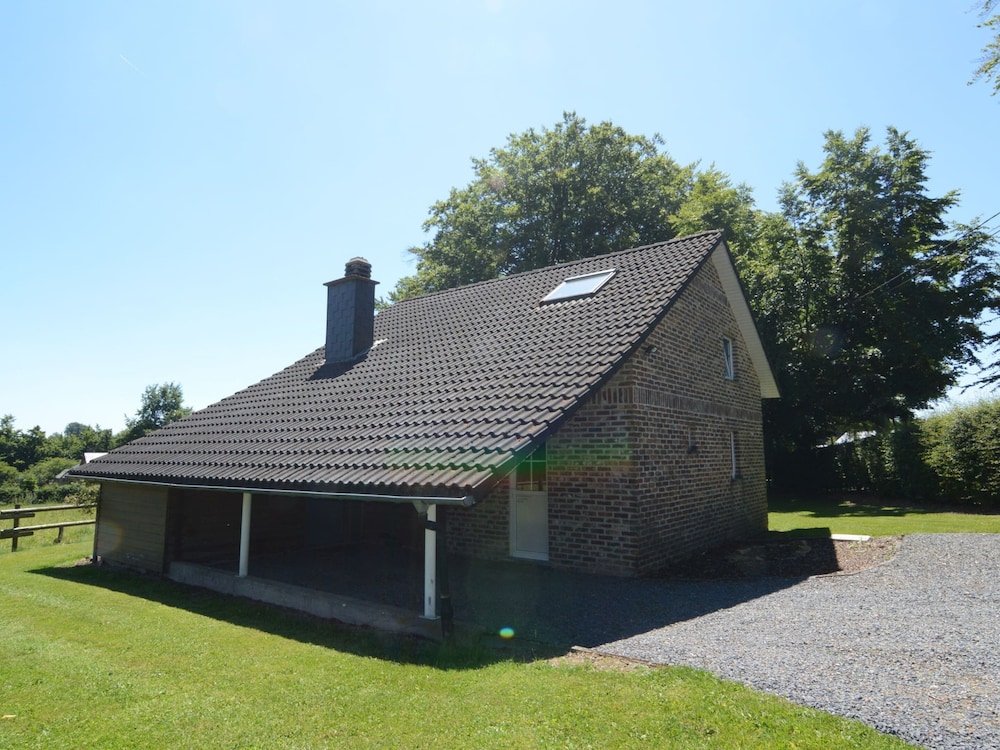 Picture-perfect Holiday Home in Sourbrodt With Garden, BBQ