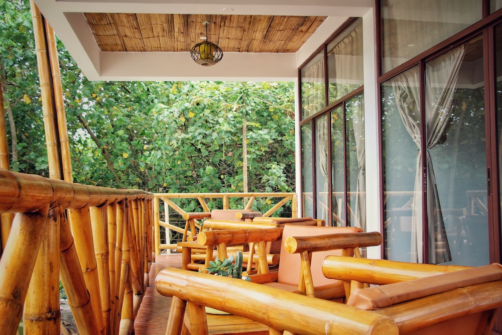 Seaside Garden Lodge Mompiche