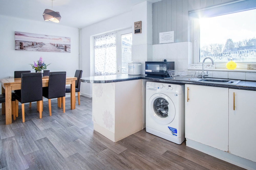 Tyle Teg - 3 Bedroom Holiday Home - Clydach