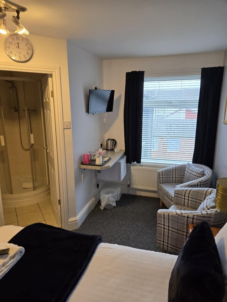 Q Accommodation