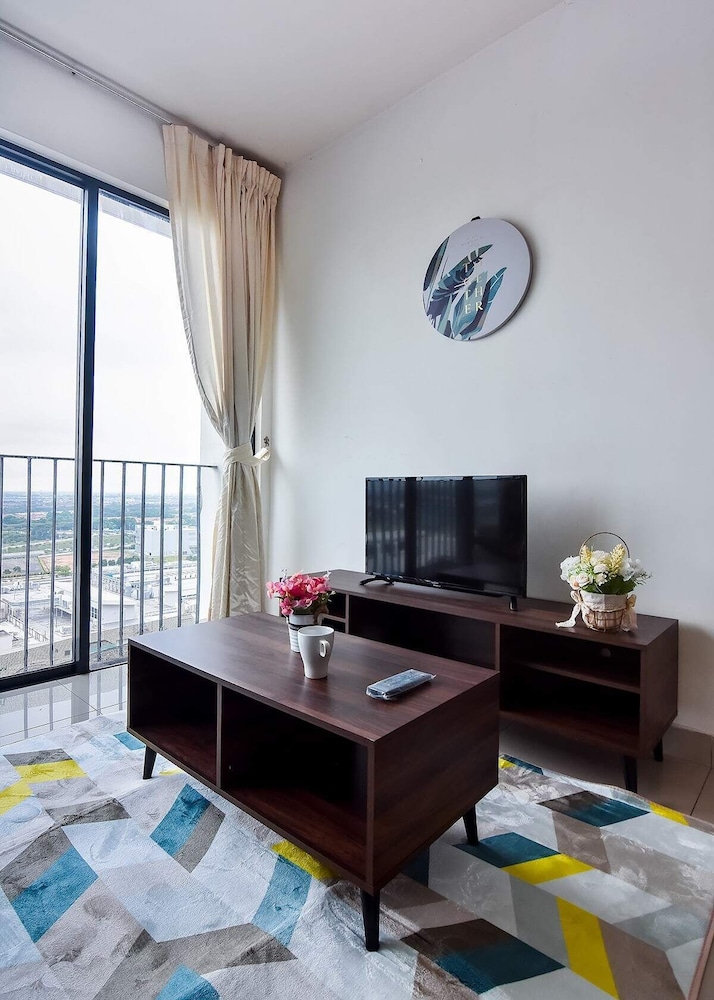 Lovely Studio Trefoil Near Setia City Mall & Sccc