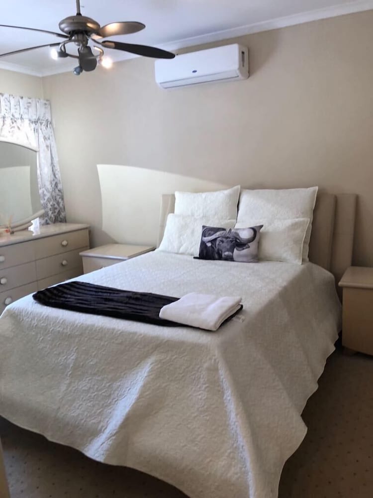 Khuvena Guest House