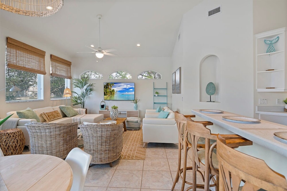 Casa Coral- Heated Infinity Pool Canal Home