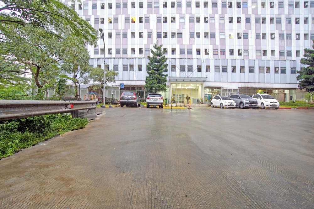 OYO 95064 Gunung Putri Skyland