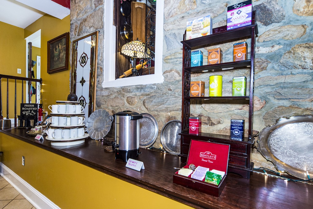 Stone Manor Boutique Inn - Property Image 6