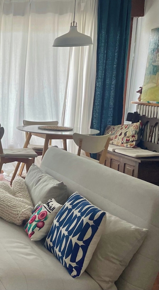 3-bed Artist Chalet Near San Sebastian, Sleeps 6