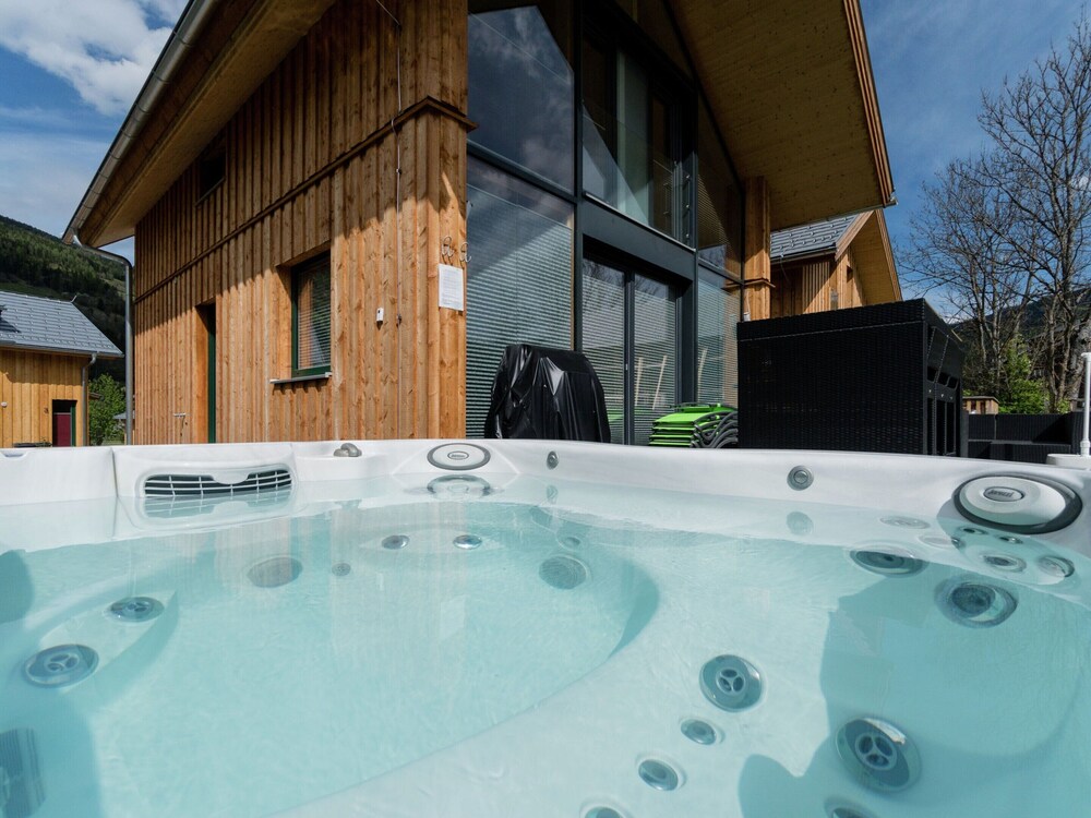 Attractive Chalet With hot tub