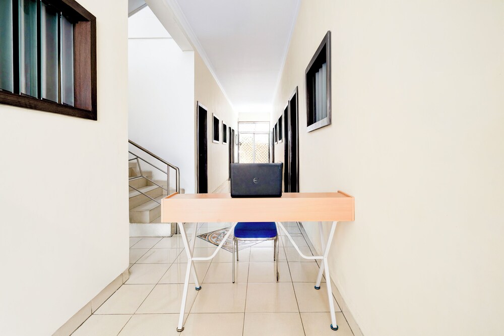 OYO 94421 Soetomo Guest House