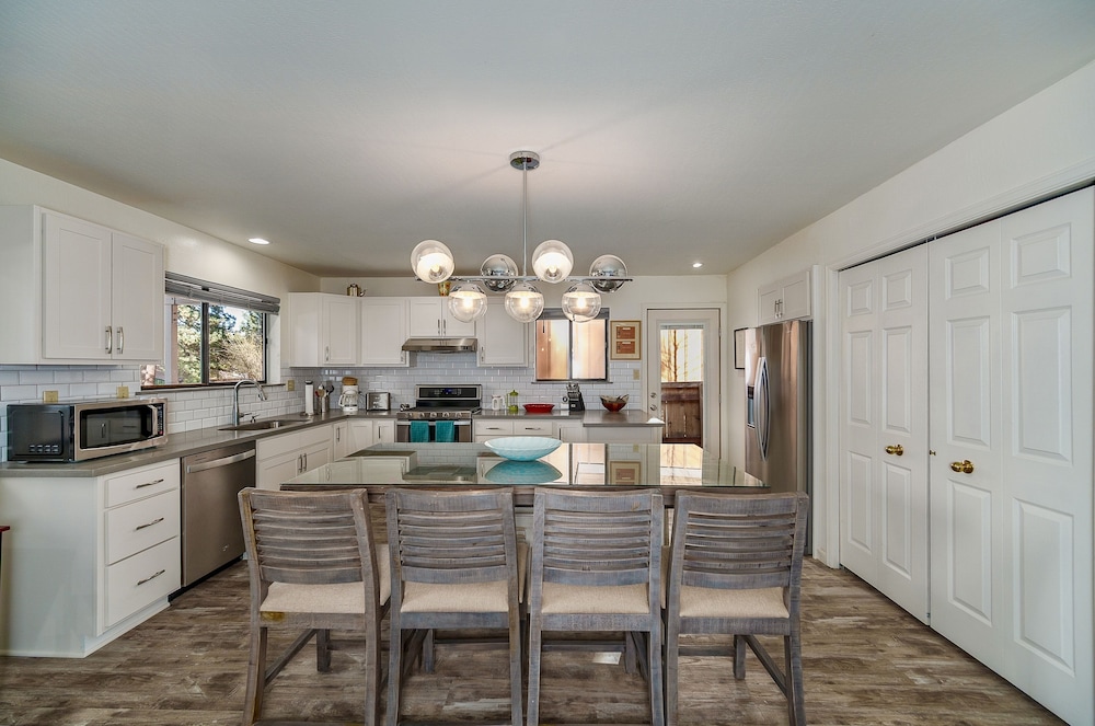 The Azure Tahoe Cabin 3 Bedroom Home