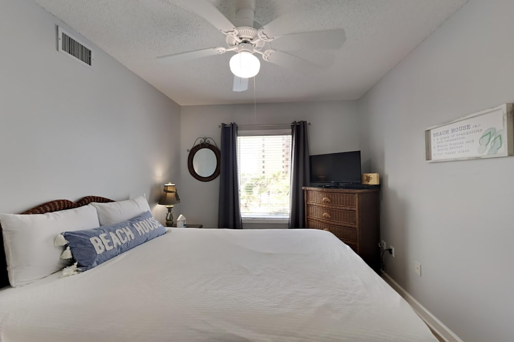 Legacy #201 by Southern Vacation Rentals view 2