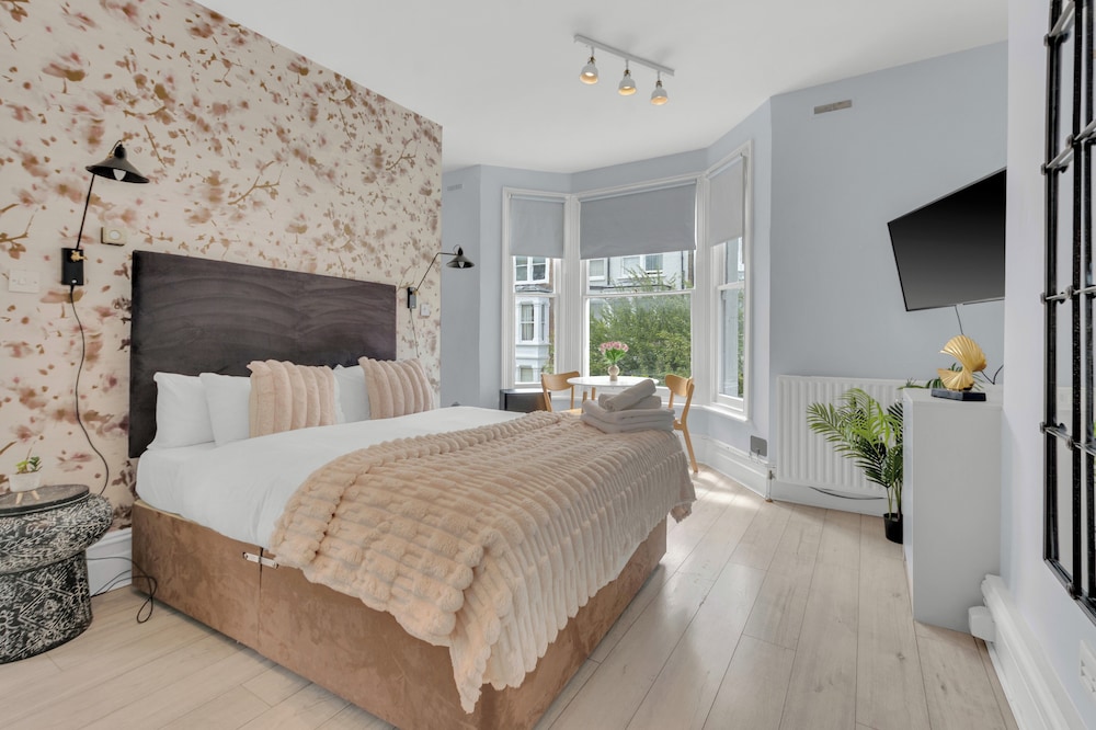 Lena Gardens Apartments Hammersmith