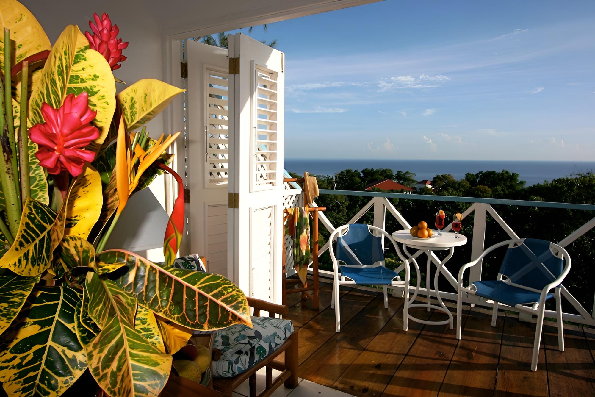 Hotel Mocking Bird Hill view 3