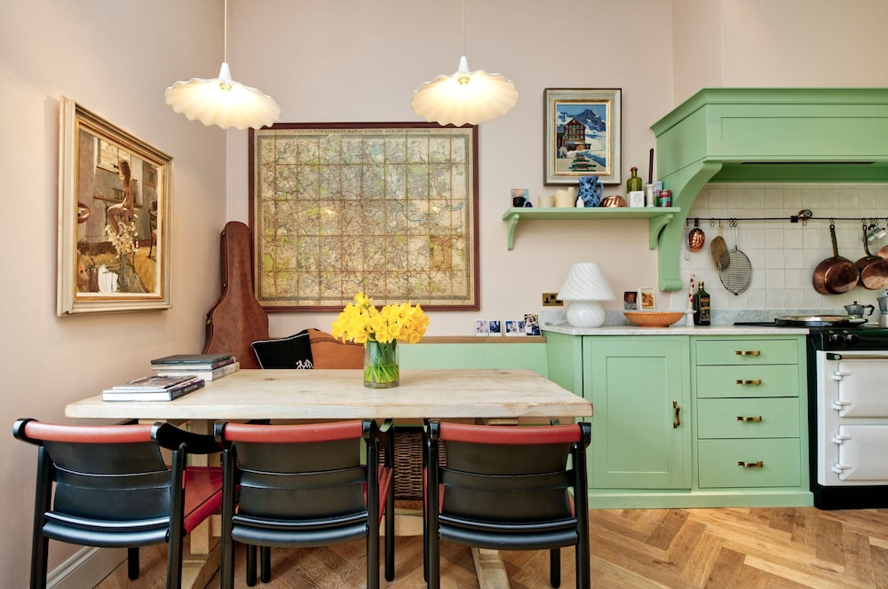Charming 1 Bedroom 1 Bathroom Notting Hill
