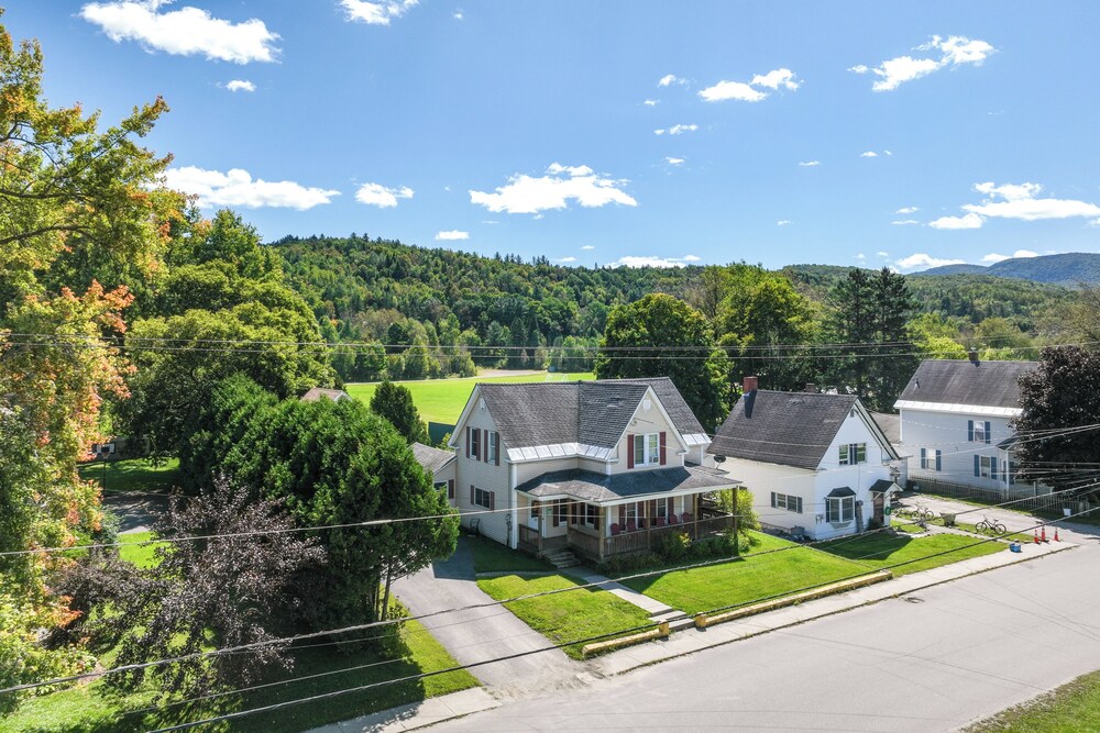 Cozy New Hampshire Retreat w/ Fire Pit & Porch! view 5