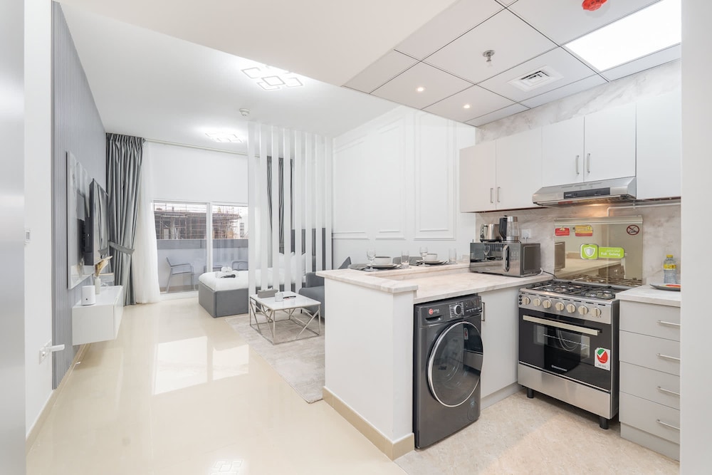Incredible Studio in Jumeirah Village Circle