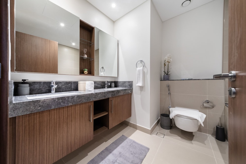 EDEN'S Homes & Villas - 52/42 Emaar
